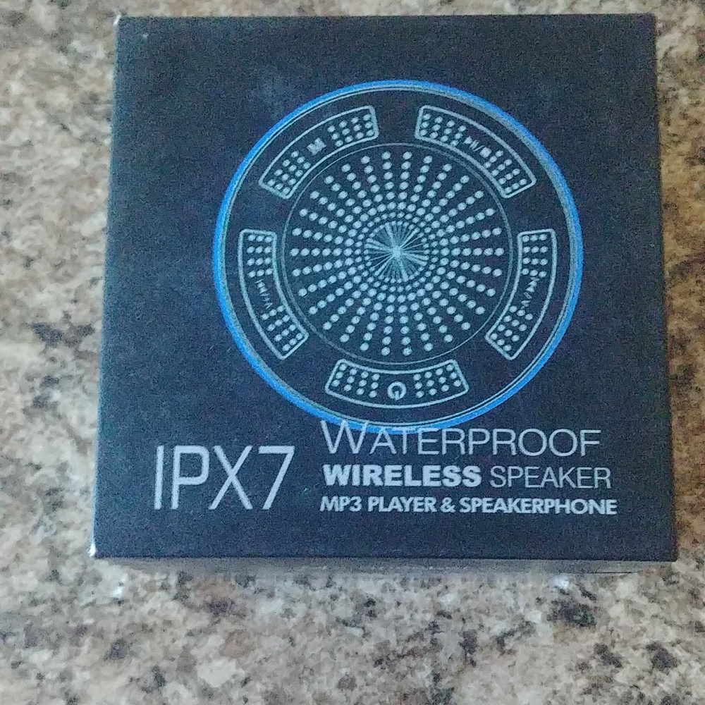 New ipx7 waterproof wireless speaker
